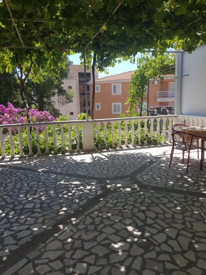 Sobe I Apartmani Marovic Petrovac 外观 照片