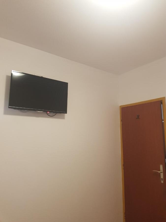 Sobe I Apartmani Marovic Petrovac 外观 照片