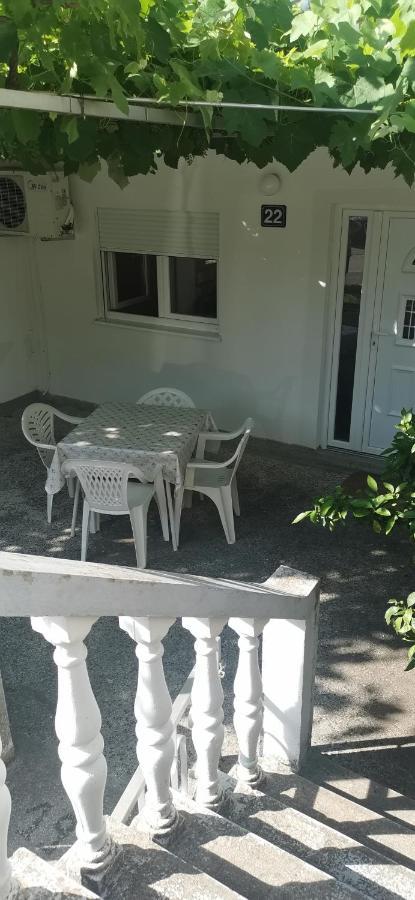 Sobe I Apartmani Marovic Petrovac 外观 照片