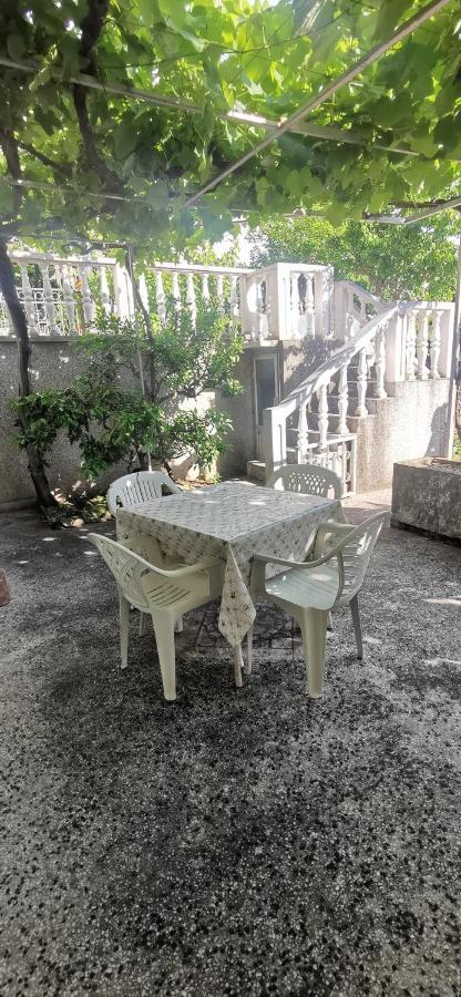 Sobe I Apartmani Marovic Petrovac 外观 照片