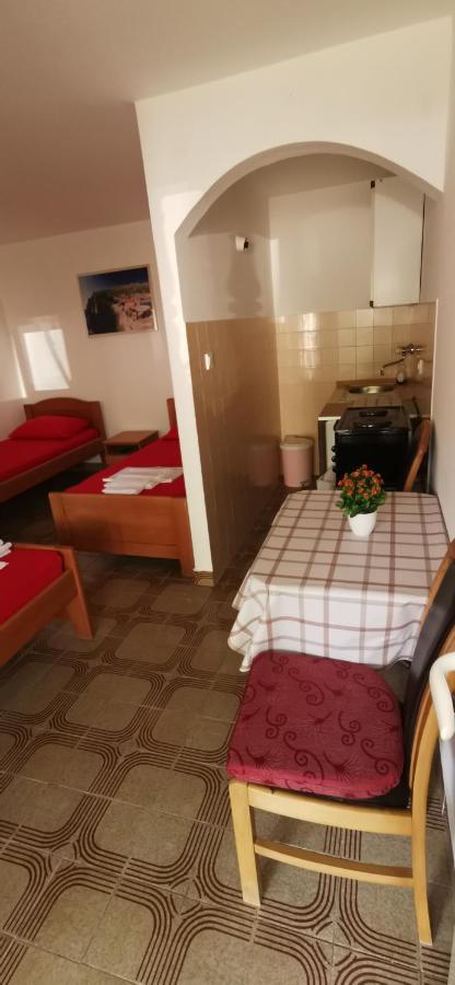 Sobe I Apartmani Marovic Petrovac 外观 照片