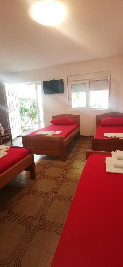 Sobe I Apartmani Marovic Petrovac 外观 照片