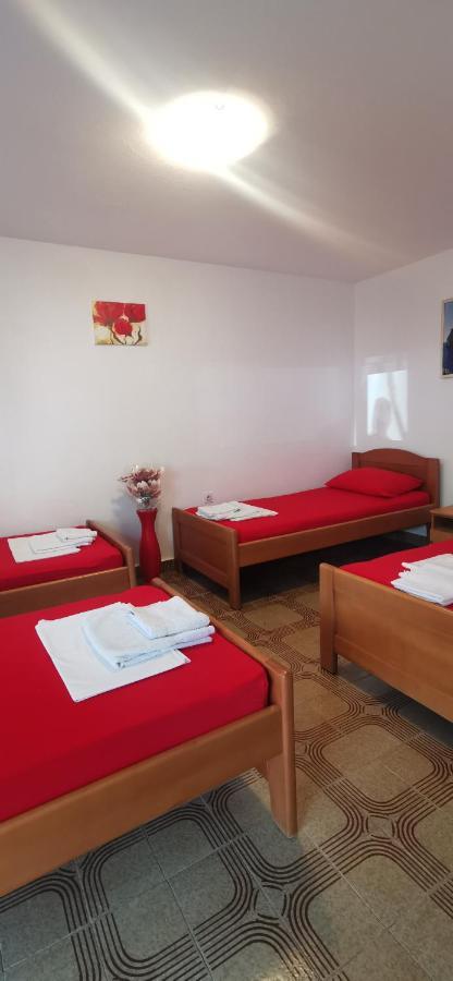 Sobe I Apartmani Marovic Petrovac 外观 照片
