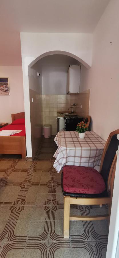 Sobe I Apartmani Marovic Petrovac 外观 照片