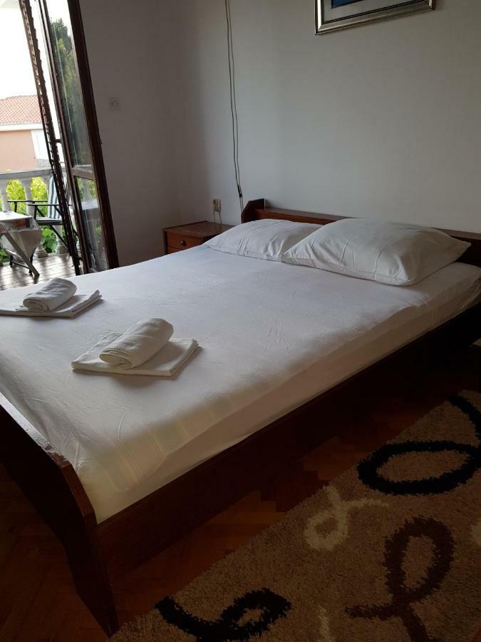 Sobe I Apartmani Marovic Petrovac 外观 照片