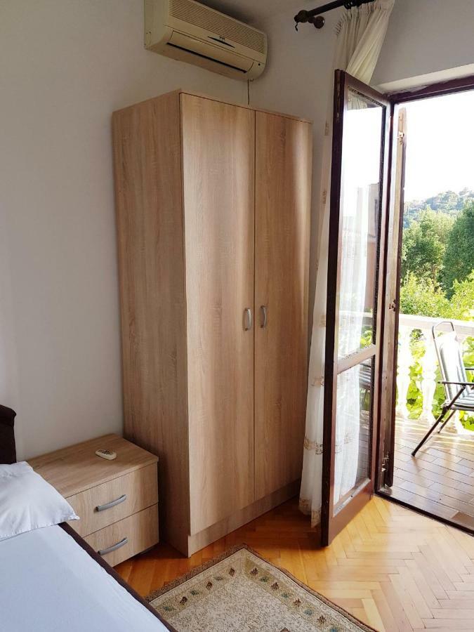 Sobe I Apartmani Marovic Petrovac 外观 照片