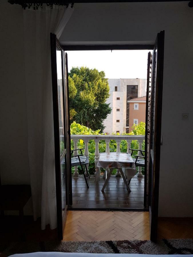 Sobe I Apartmani Marovic Petrovac 外观 照片