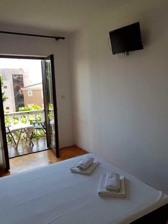 Sobe I Apartmani Marovic Petrovac 外观 照片