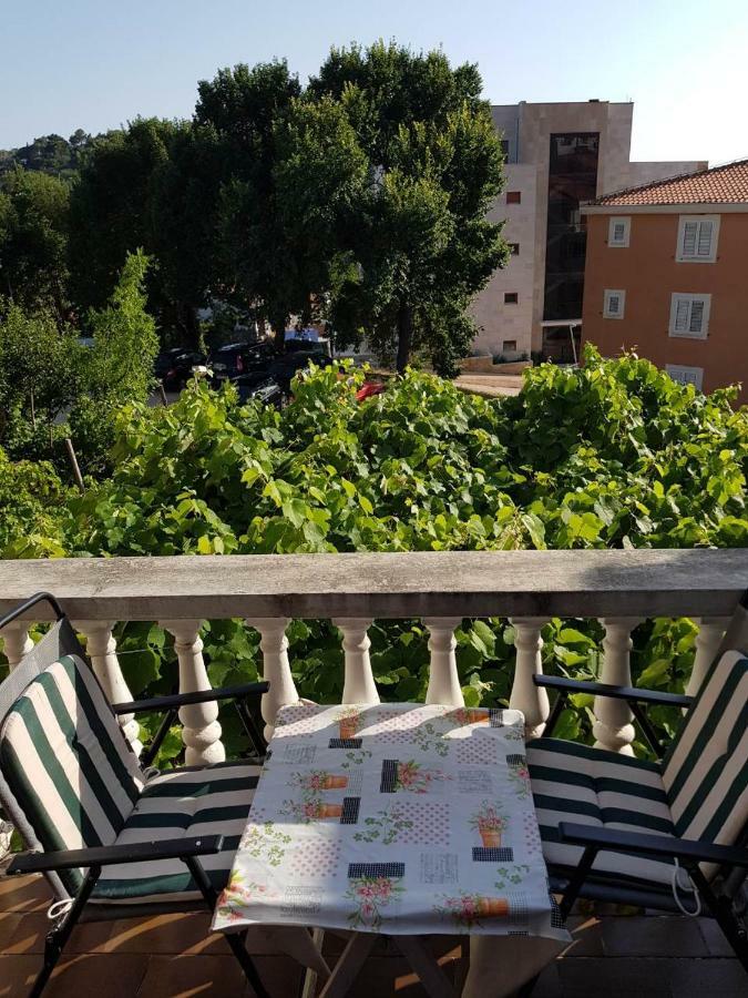Sobe I Apartmani Marovic Petrovac 外观 照片
